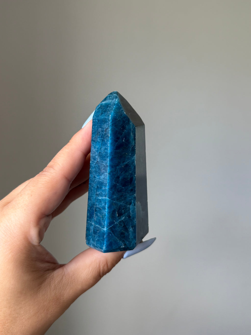 Apatite Tower | Crystal Cartel #141 ( Chipped )