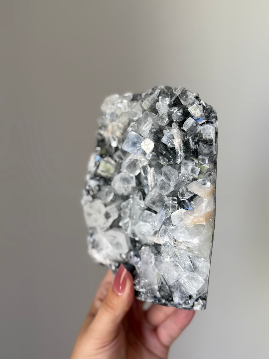 Apophyllite with Stilbite Crystal Cluster for Spiritual Awakening – High Vibration Meditation Stone