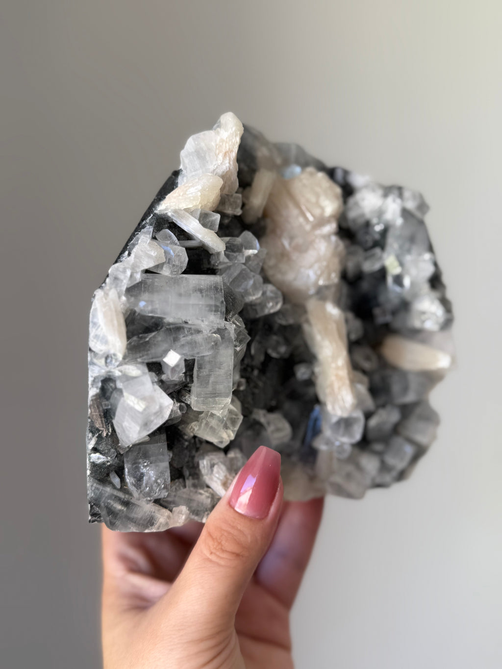 Apophyllite with Stilbite Crystal Cluster for Spiritual Awakening – High Vibration Meditation Stone