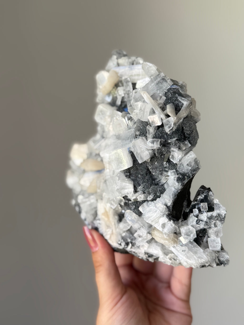 Apophyllite with Stilbite Crystal Cluster for Spiritual Awakening – High Vibration Meditation Stone